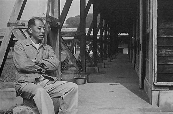 逆境中的“铁腕将军”：不屈不挠的领军人物的简单介绍