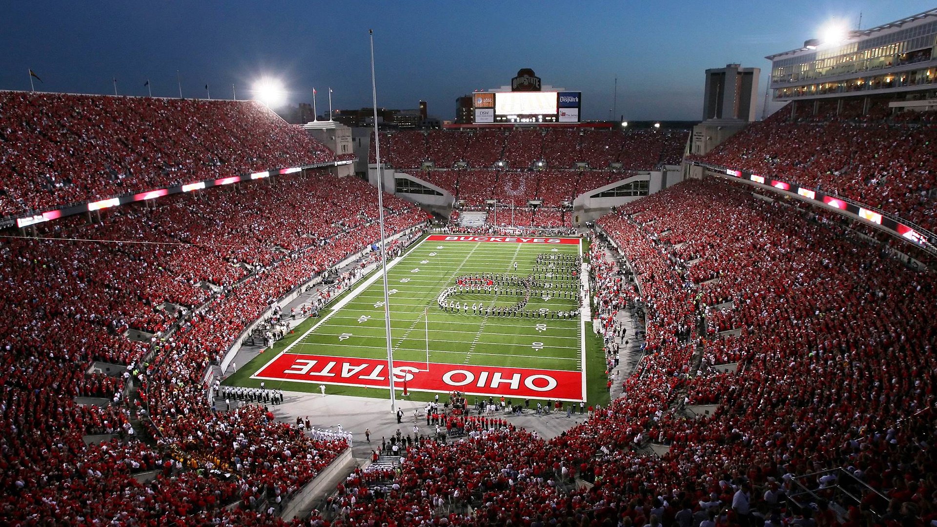 爱游戏体育-足球场馆智能化管理逐步普及,节能环保效果显著,足球场馆运营方案